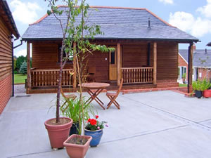 Self catering breaks at The Apple Store in Whitchurch Hampshire, Hampshire