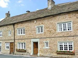 Self catering breaks at The Square in Masham, North Yorkshire