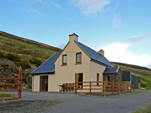 Self catering breaks at Carraig View in Ballinskelligs, County Kerry