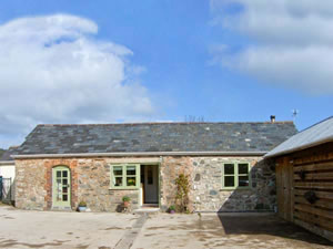 Self catering breaks at Stone Cottage in Mold, Clwyd