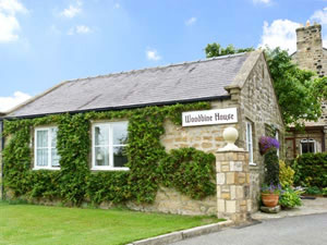 Self catering breaks at The Shippon in Newton-le-Willows, North Yorkshire
